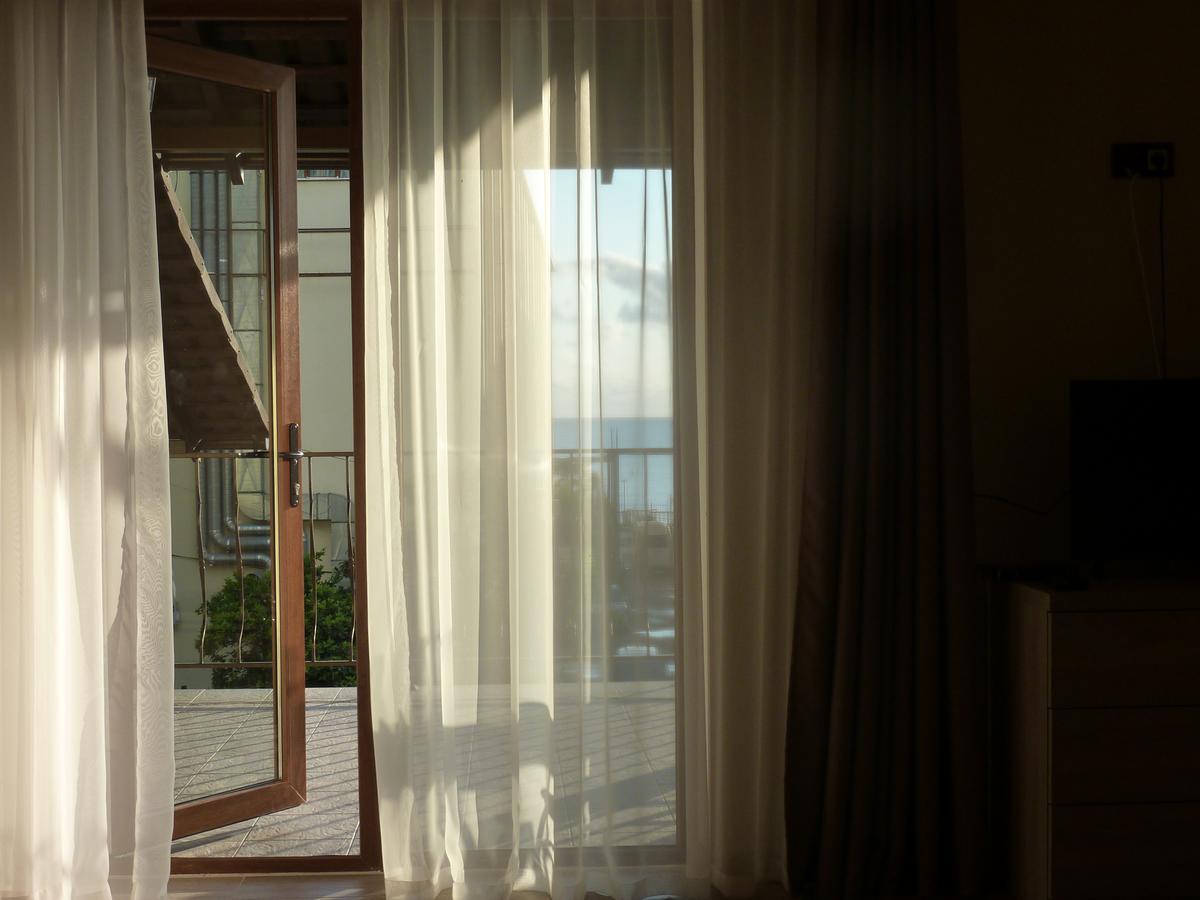 גגרה Guest House Letto מראה חיצוני תמונה