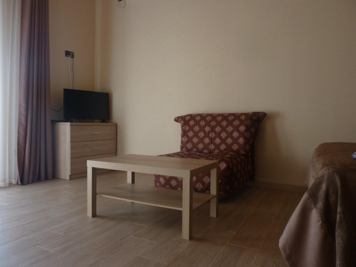 גגרה Guest House Letto מראה חיצוני תמונה